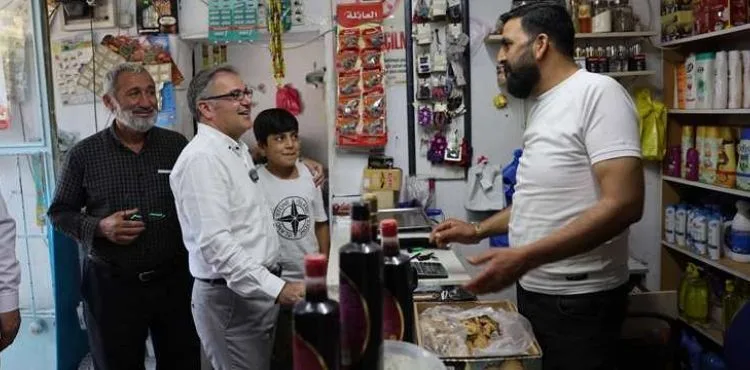 BAŞKAN ÖZDOĞAN, ESNAF VE VATANDAŞLARLA BİRLİKTE