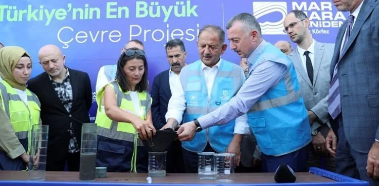 BAKAN ÖZHASEKİ: “İZMİT KÖRFEZİ’NDEN 33 MİLYON METREKÜP ÇAMUR ÇIKARACAĞIZ”