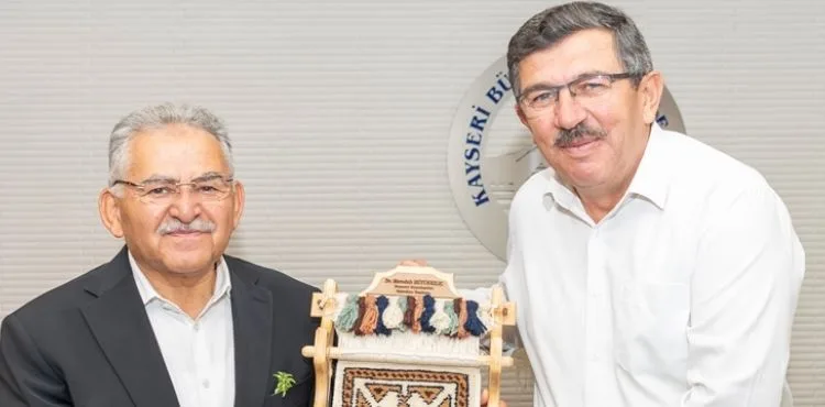 ZİRAAT ODASI BAŞKANLARINDAN BAŞKAN BÜYÜKKILIÇ’A “TEŞEKKÜR” ZİYARETİ