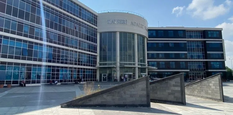 Cinsel saldırıda bulunduğunu iddia ettiği şahsı öldüren kadın beraatini istedi