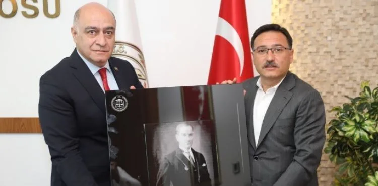 Vali Çiçek’ten Çevre Şehircilik ve İklim Değişikliği İl Müdürlüğü ve BARO’ya Ziyaret