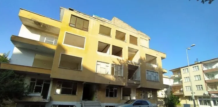 Kılıçaslan’da Hasarlı Binalar Dönüşüm bekliyor