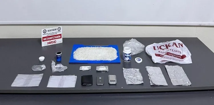 Uyuşturucu madde operasyonunda 2 gözaltı