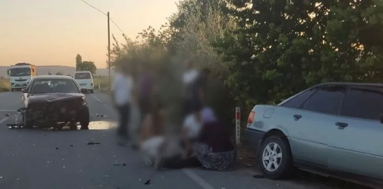 Kayseri-Ankara yolunda kaza: 2 araç çarpıştı