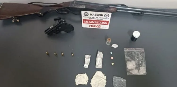 Uyuşturucu madde suçundan aranan şahıs yakalandı