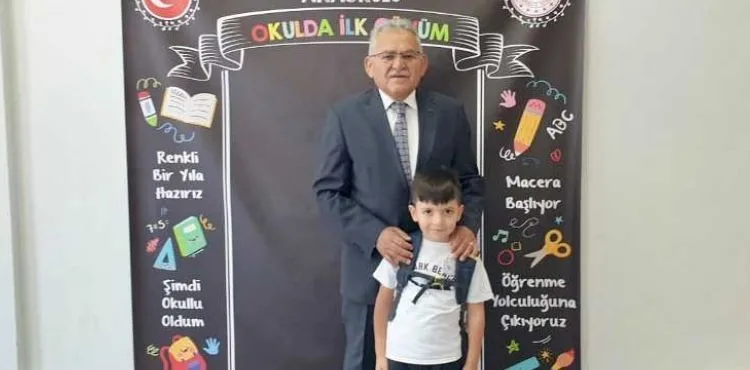 BAŞKAN BÜYÜKKILIÇ, İLMİYE-AHMET NURİ BÜYÜKKILIÇ İLKOKULU’NDA MİNİKLERİN HEYECANINA ORTAK OLDU