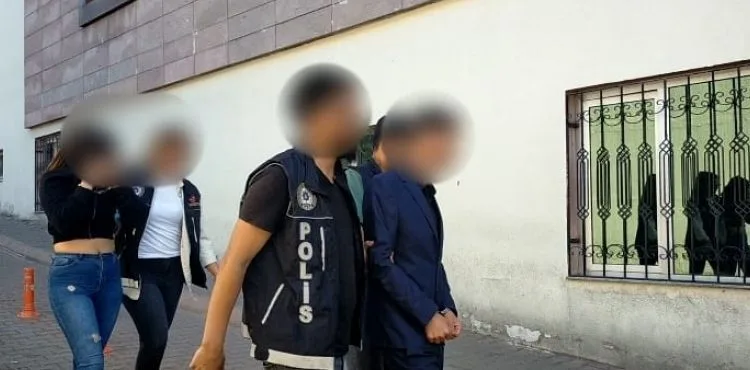 Uyuşturucu madde operasyonunda 2 şüpheli adliyeye sevk edildi