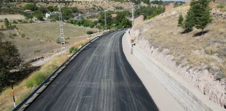 "MELİKGAZİ'DEN KALİTELİ YOL, SORUNSUZ YOLCULUK İMKÂNI"