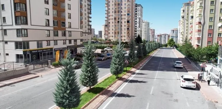 SONBAHARDA YEŞİLİN HER TONU TALAS’TA