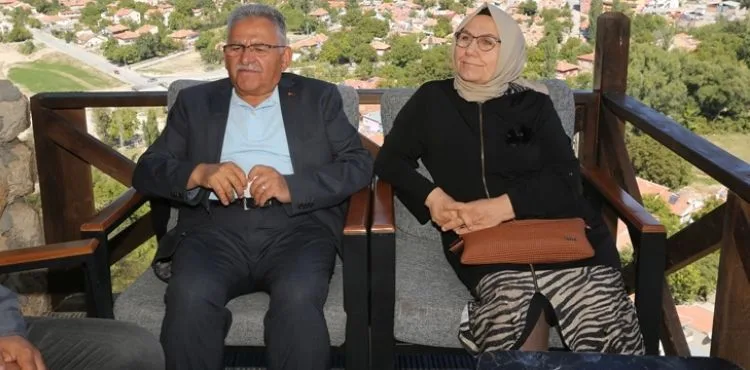 BAŞKAN BÜYÜKKILIÇ, MUHTEŞEM MANZARAYI CAM TERAS’TAN İZLEDİ