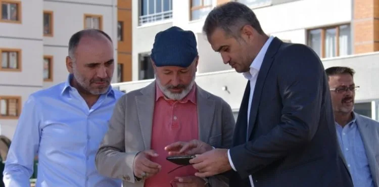 BAŞKAN ÇOLAKBAYRAKDAR, “İMAR SORUNU OLAN BÖLGELERİN HER AŞAMASINI YERİNDE TAKİP EDİYORUZ”