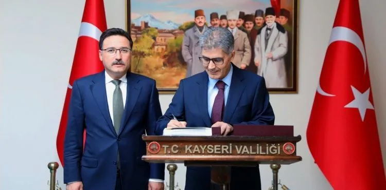 Niğde Valisi Cahit Çelik, Vali Çiçek’i Ziyaret Etti