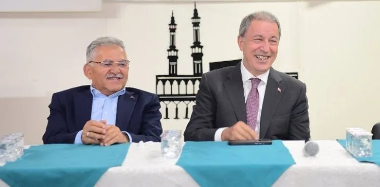 AKAR VE BÜYÜKKILIÇ’TAN AK PARTİ İL TEŞKİLATI İLE TANIŞMA TOPLANTISI