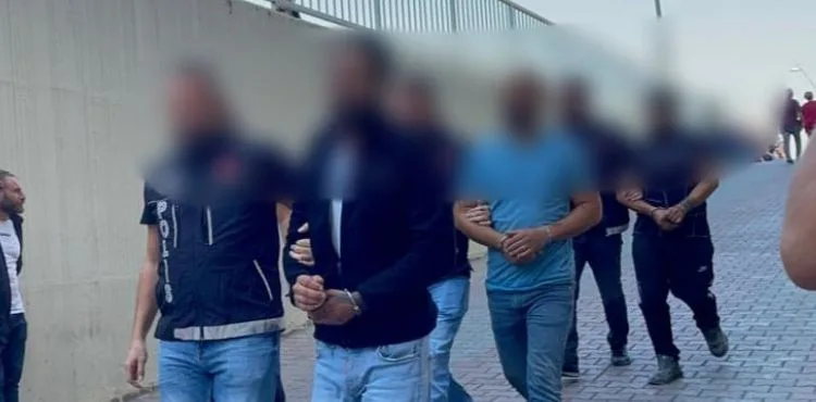Uyuşturucudan yakalanan 3 kişi adliyeye sevk edildi