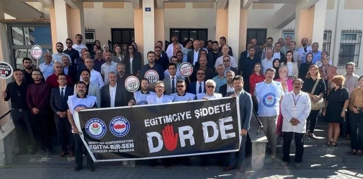 “Eğitimci Hedefse Geleceğimiz Karanlıktır.”