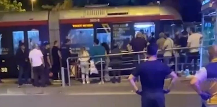 Küçük çocuğun dikkatsizliği kazaya sebebiyet veriyordu