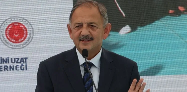 BAKAN MEHMET ÖZHASEKİ: “ÖNCE YETİM YAVRULARIMIZIN YÜZÜNÜ GÜLDÜRECEĞİZ”