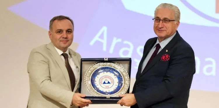 Prof. Dr. İsmail Hakkı Aydın, ERÜ Öğrencileri ile Buluştu