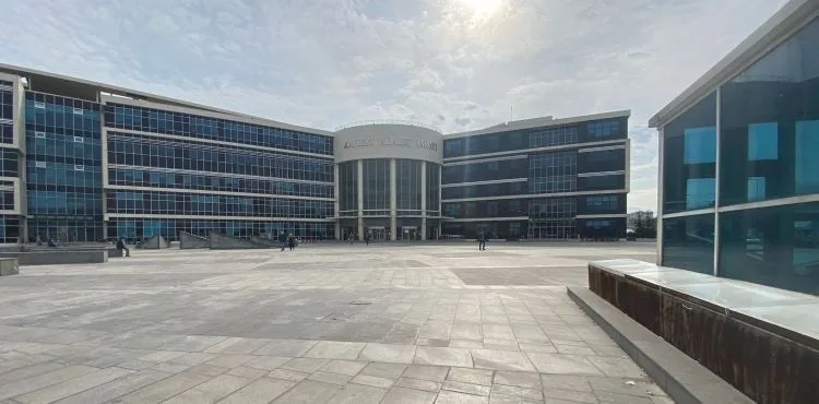 Kaza yaptığı ve alkollü yakalandığı Taksi’nin sahibinden şikayetçi olan müşteki şikayetinde vazgeçti