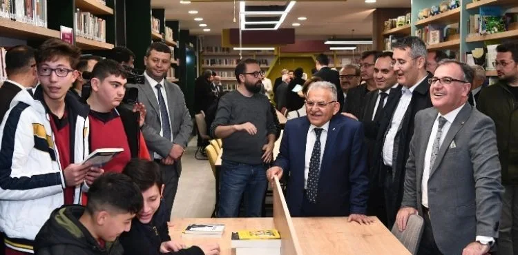 BÜYÜKŞEHİR KÜTÜPHANELERİNDEN 9 AYDA 1 MİLYON 689 BİN KİŞİYE HİZMET