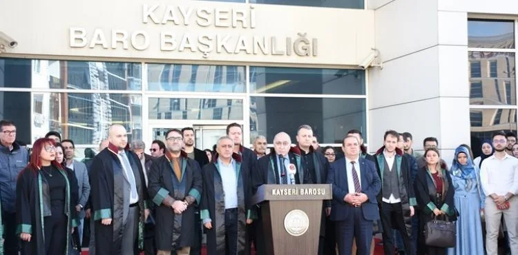soykırım boyutundaki katliamlar devam etmektedir.