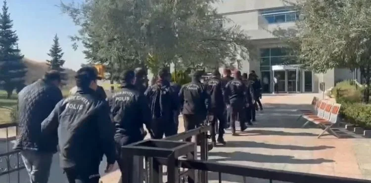 Ankara ve Kayseri’de polis ekiplerinden eş zamanlı operasyon: tefecilik yapan 15 kişi yakalandı