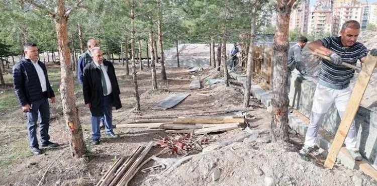 TALAS MİLLET BAHÇESİ HIZLA İLERLİYOR