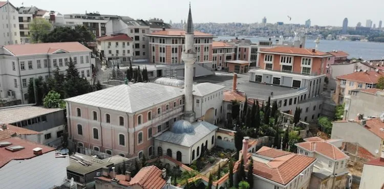 Hüdâyi Külliyesi Herkesi Bekliyor