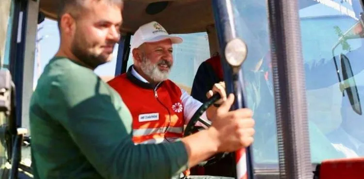“TÜRKİYE YÜZYILI’NDA ÇİFTÇİLERİMİZİ GELECEĞE TAŞIYACAK PROJELER ÜRETİYORUZ”