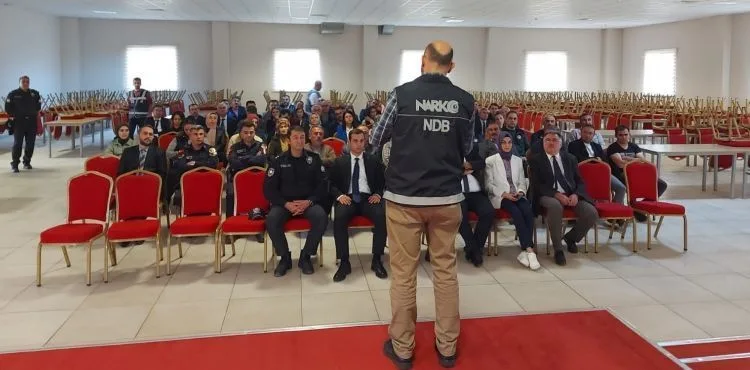 ‘Narko Rehber’ projesi ile kamu kurumları ve vatandaşlar bilgilendiriliyor