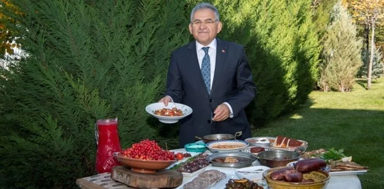 BÜYÜKŞEHİR’İN ‘GASTRONOMİ GÜNLERİ’NE ÜNLÜ ŞEF AKINI