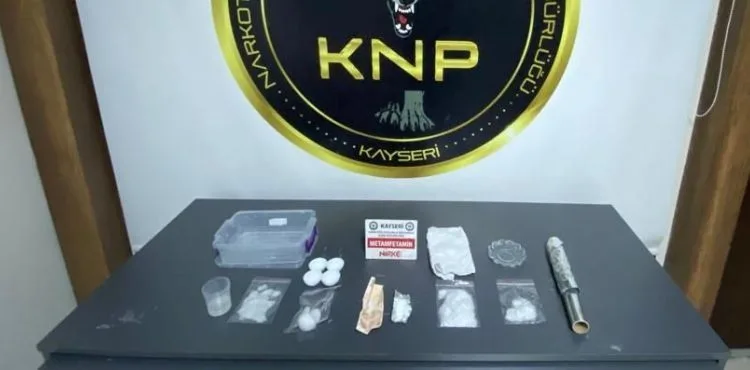 Uyuşturucu madde operasyonunda 2 gözaltı