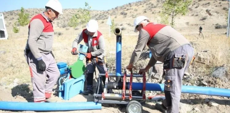 MELİKGAZİ’DEN KIRSAL MAHALLELERDE ÇİFTÇİLERİN SULAMA SIKINTISINA ÇÖZÜM