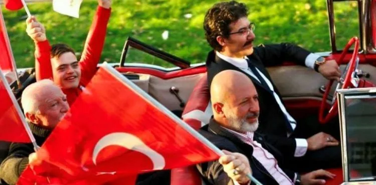 KOCASİNAN’DA CUMHURİYET'İN 100. YILI’NDA AY YILDIZ TURU, YOĞUN İLGİ GÖRDÜ