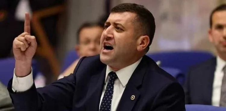 BAKİ ERSOY’DAN HEDEP’Lİ MERAL DANIŞ BEKTAŞ’A TOKAT GİBİ CEVAP