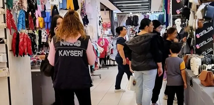 Narkotik ekipleri uyuşturucu ile mücadele kapsamında bilgilendiriyor