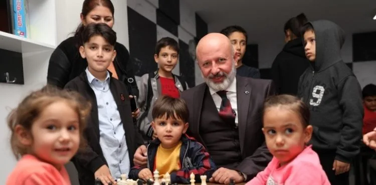 BAŞKAN ÇOLAKBAYRAKDAR, “EVLATLARIMIZIN, FİZİKSEL VE ZİHİNSEL GELİŞİMİNE BÜYÜK KATKI SAĞLIYORUZ”