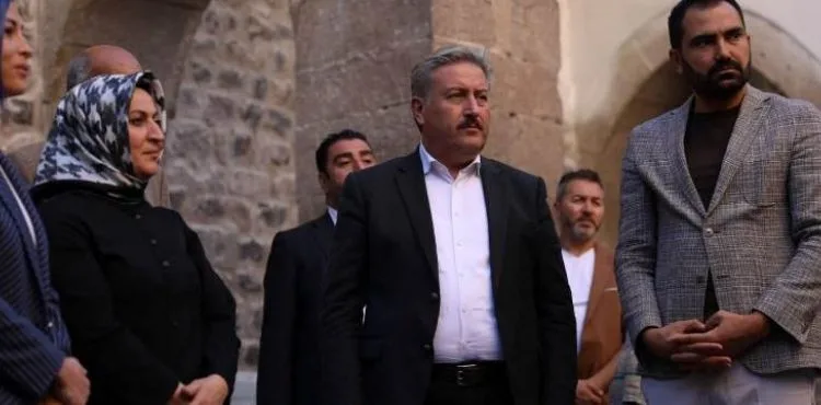 TARİHİNE SAHİP ÇIKAN MELİKGAZİ, KÖŞK MEDRESE’Yİ GÜN YÜZÜNE ÇIKARIYOR
