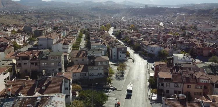 BÜYÜKŞEHİR’İN ‘TESİSAT SİZDEN, KOMBİ BİZDEN’ UYGULAMASI İLE DAHA TEMİZ KAYSERİ