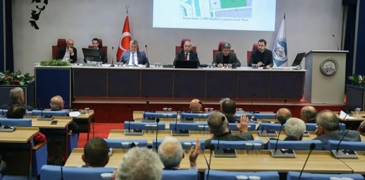 BÜYÜKŞEHİR MECLİSİ’NDEN 3 İLÇEYE TOPLAM 215 MİLYON 850 BİN TL’LİK EK BÜTÇE