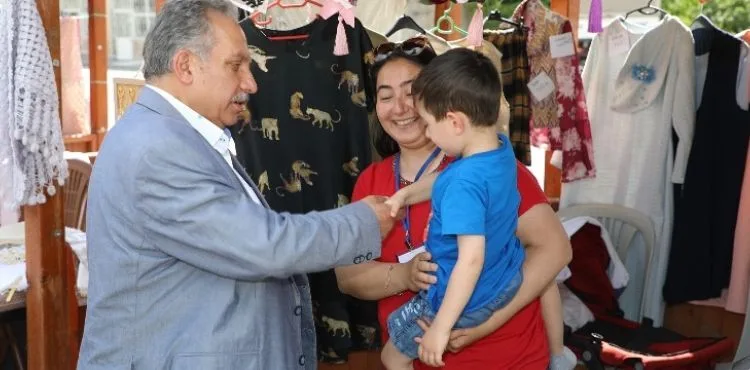 SONBAHARIN SON MAHARETLİ ELLERİ