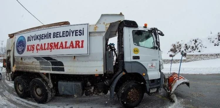 KAYSERİ BÜYÜKŞEHİR, 367 PERSONEL VE 176 ARAÇLIK DEV KADRO İLE KIŞA HAZIR