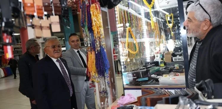 BÜYÜKKILIÇ’TAN HUNAT ÇARŞISI ESNAFINA ZİYARET