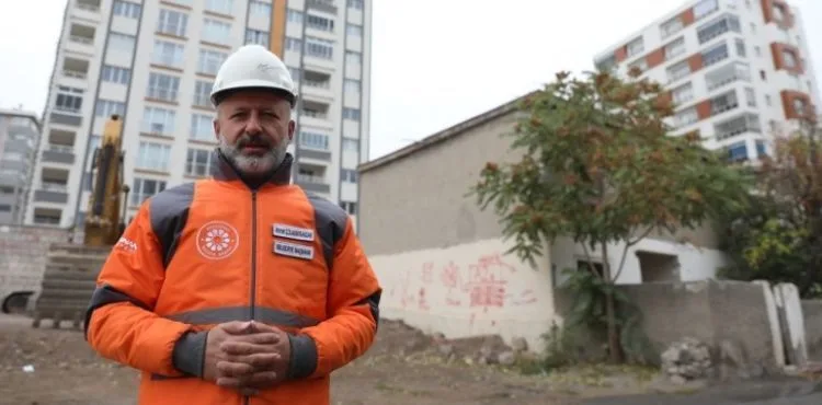 BAŞKAN ÇOLAKBAYRAKDAR, “DÖNÜŞÜMLE 3 BİN 59 AİLE MUTLU VE HUZURLU YUVALARINDA”