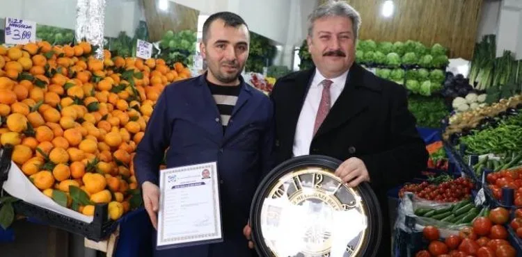 MELİKGAZİ, 1 YILDA 809 İŞLETMEYE RUHSAT VERDİ