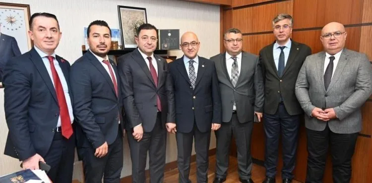 Kayseri OSB Yönetimi, Mustafa Elitaş, İsmail Özdemir ve Kayseri Milletvekillerini Ankara’da Ziyaret Etti