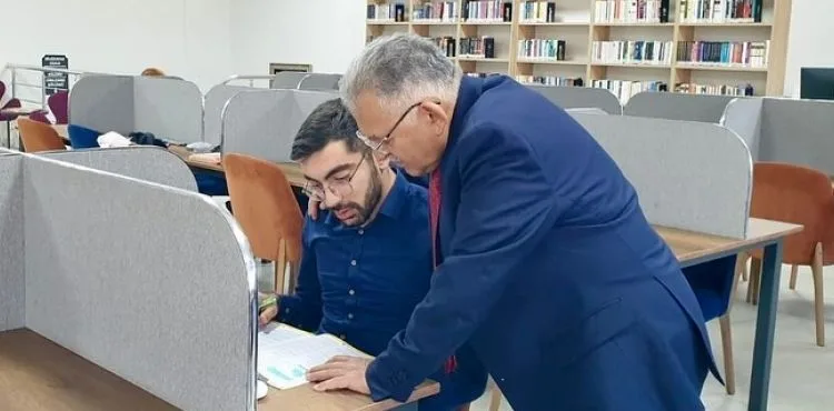 ‘KÜTÜPHANELER ŞEHRİ’NİN MİMARI BÜYÜKKILIÇ’TAN MEVLANA KÜTÜPHANESİ’NE ZİYARET