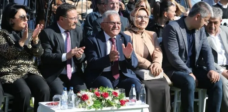 BAŞKAN BÜYÜKKILIÇ: “KAYSERİ’Yİ ULUSAL VE ULUSLARARASI BOYUTTA TANITMANIN GAYRETİNDEYİZ”