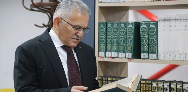 BAŞKAN BÜYÜKKILIÇ’TAN SICAK ÇORBA EŞLİĞİNDE GENÇLERLE SOHBET