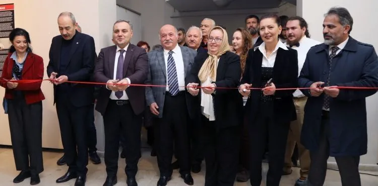 ERÜ’de “Taş Plaklarda Kayseri Türküleri” Sergisi Açıldı